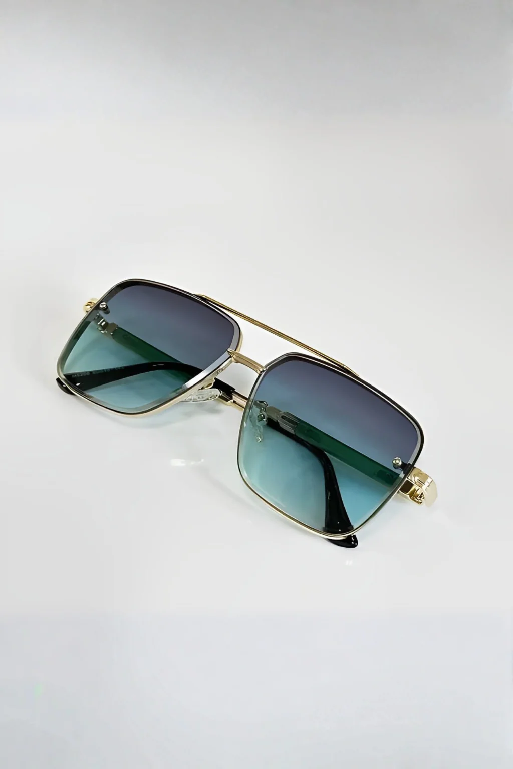 Barlow | Retro Aviator Sunglasses with Gold Frame and UV400 Gradient Lens - Image 13