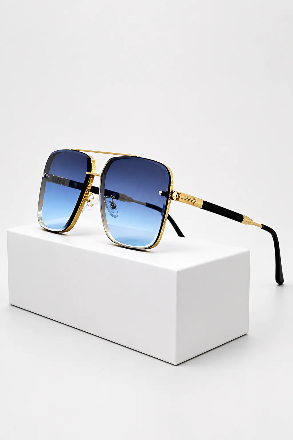 Barlow | Retro Aviator Sunglasses with Gold Frame and UV400 Gradient Lens - Image 9