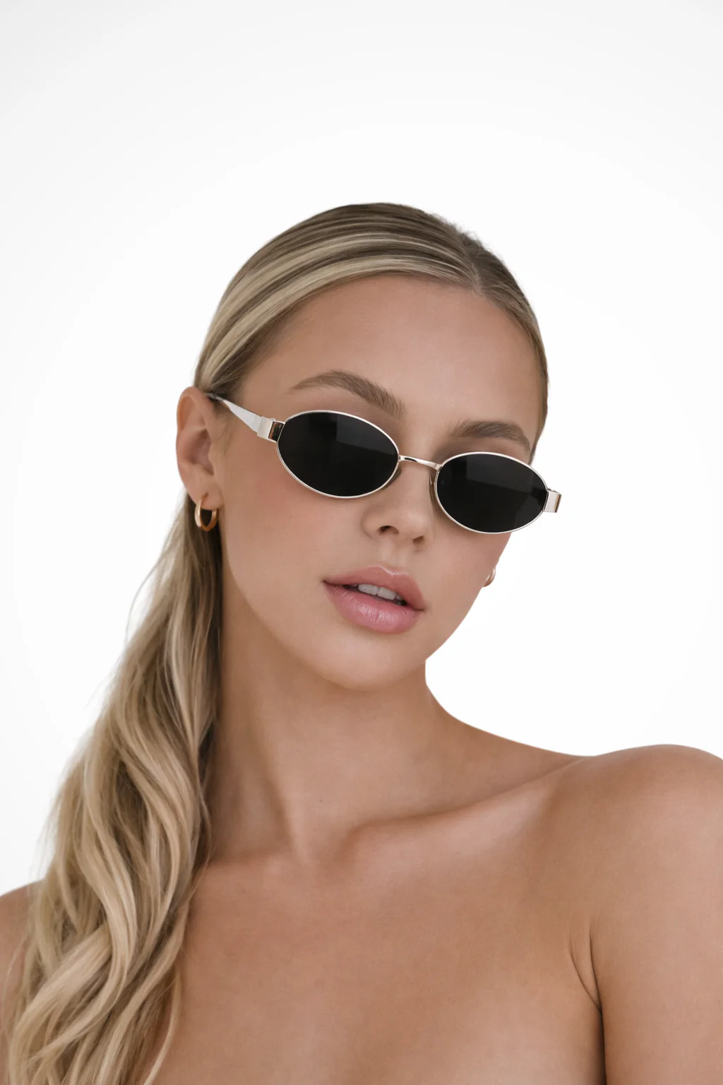 Clarabelle | Women Oval Metal Frame Sunglasses - Image 6
