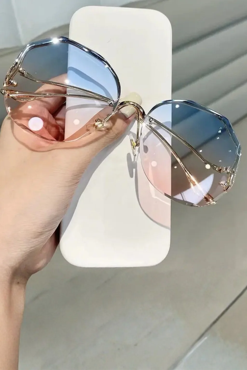 Emmeline | Women Rimless Oversized Gradient Sunglasses - Image 5