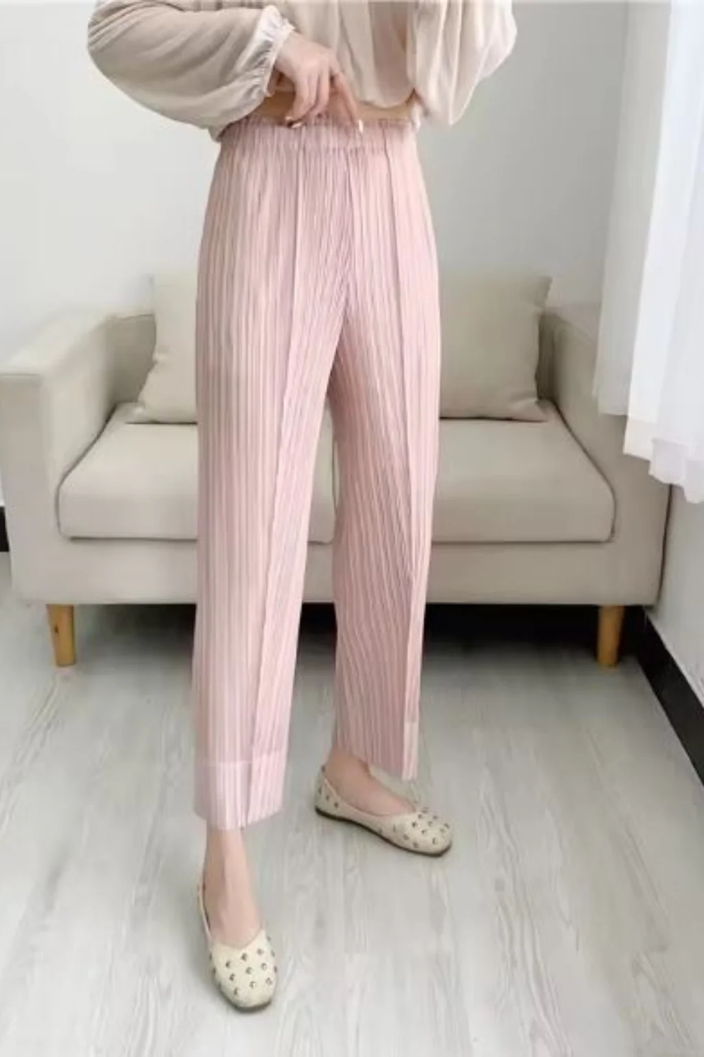 Isolde | Women Pleated Cropped Wide Leg Trousers with Elasticated Waist - Image 12
